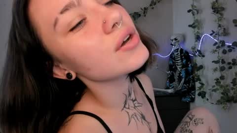 elastikiss online show from June 2026 06:40:01 AM