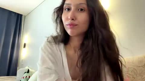 Snapshot of eleanorefrens chatting on July 2026 10:20:02 AM Alice online show from July 2026 10:20:02 AM