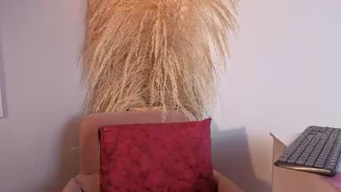 Snapshot of elecktra_sweet chatting on June 2026 12:32:02 AM Elecktra online show from June 2026 12:32:02 AM