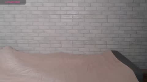 Snapshot of electric_smile chatting on July 2026 11:57:02 AM Alex online show from July 2026 11:57:02 AM
