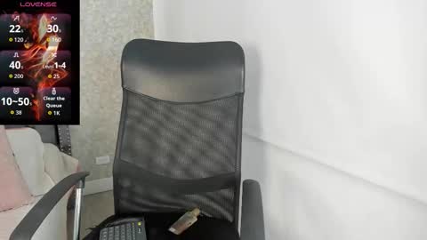 Elektraaa  online show from March 2026 01:43:02 PM