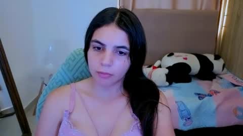 Snapshot of elenna_hotx chatting on June 2026 06:07:01 PM agnes online show from June 2026 06:07:01 PM