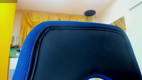 E L I A S online show from February 2025 06:54:02 AM