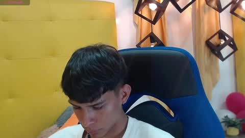 E L I A S online show from March 2025 07:58:02 AM