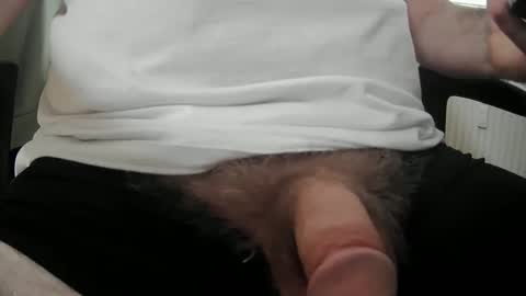 Snapshot of elidor14 chatting on April 2026 10:10:01 AM elidor14 online show from April 2026 10:10:01 AM