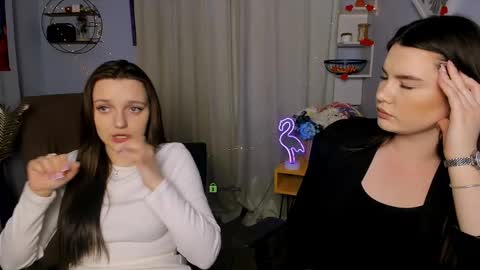 Elin online show from May 2026 01:49:01 PM