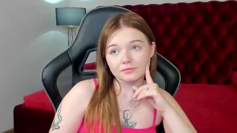 Snapshot of elinavale chatting on June 2026 10:15:01 AM elinavale online show from June 2026 10:15:01 AM