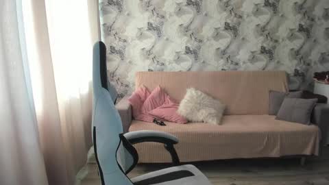 Aletta Oushen online show from October 2025 09:10:01 AM