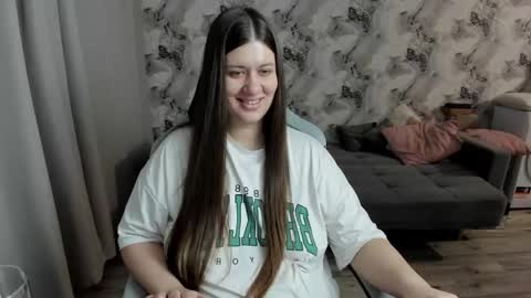 Aletta Oushen online show from February 2026 01:41:02 PM