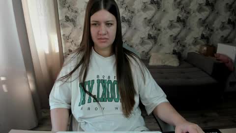 Aletta Oushen online show from April 2026 10:37:01 AM