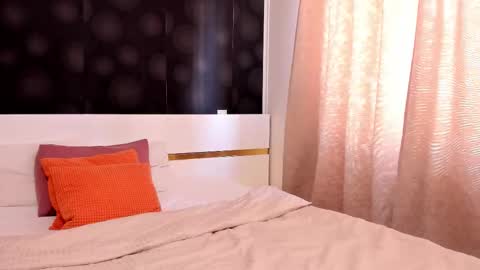 Elly online show from March 2026 09:37:02 AM