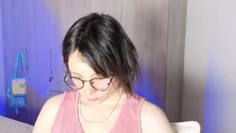 Eliza online show from July 2026 03:43:01 PM