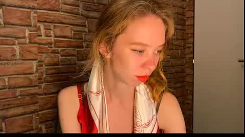 Snapshot of elizastorm chatting on June 2026 07:11:01 PM Eliza online show from June 2026 07:11:01 PM