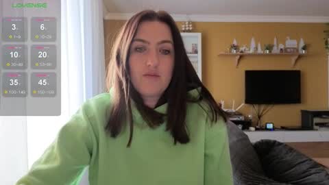 Snapshot of ella_max_live chatting on March 2026 07:01:01 AM Ella Max online show from March 2026 07:01:01 AM