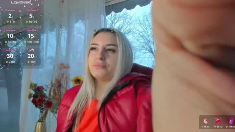 ella_vee online show from March 2026 04:35:01 AM