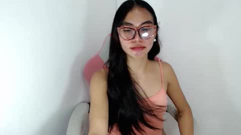 Snapshot of ella_walkerxxx chatting on April 2026 03:18:02 PM ella_walkerxxx online show from April 2026 03:18:02 PM