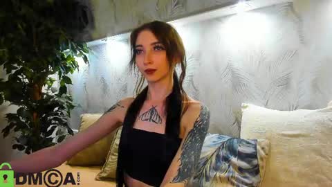 Snapshot of ellen_hops chatting on June 2026 12:24:01 AM Ellen online show from June 2026 12:24:01 AM