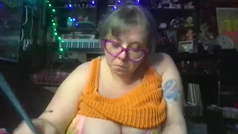 Ellie Louise online show from February 2026 09:20:02 PM