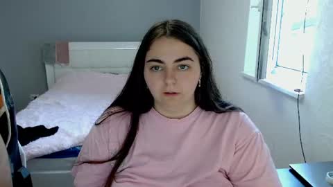Ellie online show from June 2026 08:37:01 AM