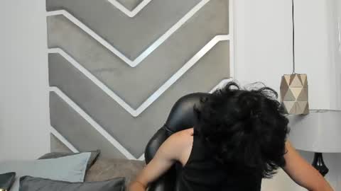Snapshot of elliotvolkov chatting on July 2026 03:04:02 PM elliotvolkov online show from July 2026 03:04:02 PM