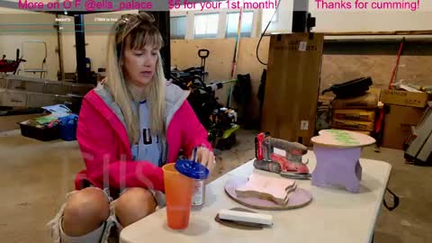 Ella Bella Bo Bella online show from April 2026 07:16:01 PM