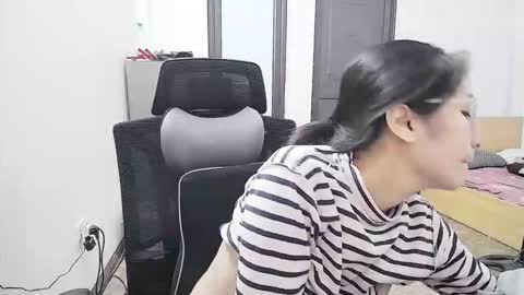 ellsa9x online show from November 2025 02:39:02 AM