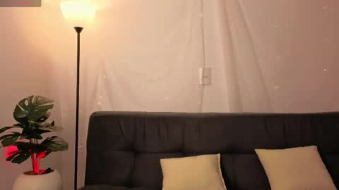 elly online show from May 2026 01:56:02 AM