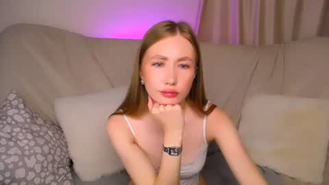  Elly  online show from June 2026 03:22:02 AM