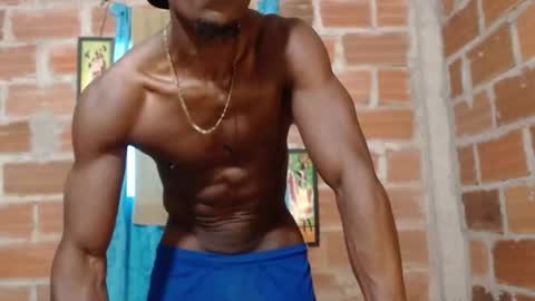 elmiltonnjakee online show from June 2026 06:28:01 PM