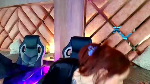 Snapshot of elodie_rouge chatting on April 2026 12:26:01 PM Elodie online show from April 2026 12:26:01 PM