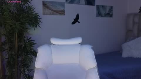 Eloise  . online show from April 2026 08:54:02 PM