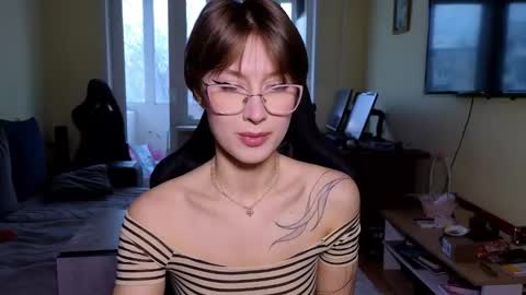 elsaangel online show from February 2026 02:01:02 AM