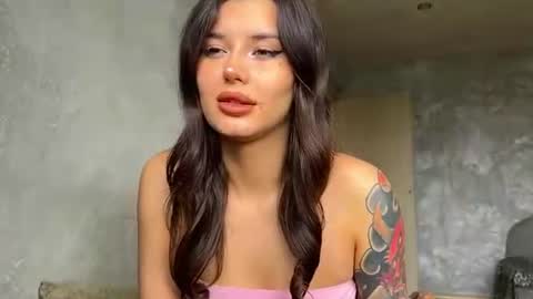 Elvi online show from July 2026 01:39:02 PM