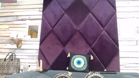 elvirazoi online show from July 2026 06:27:02 AM