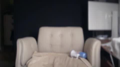 Snapshot of ema_lov3 chatting on December 2025 02:51:02 AM Ema Love online show from December 2025 02:51:02 AM