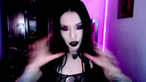 Emerald Black online show from July 2026 05:25:02 AM