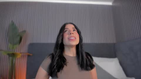 emelie_89 online show from March 2026 01:11:02 PM