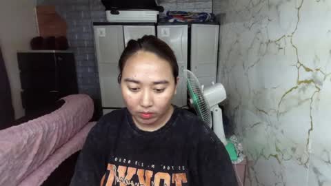 Emely online show from July 2026 12:51:01 PM