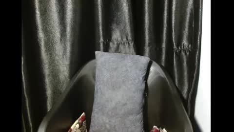 Snapshot of emerald2700 chatting on October 2025 07:46:02 PM emerald online show from October 2025 07:46:02 PM