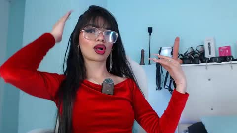 Danna online show from June 2026 01:43:02 AM