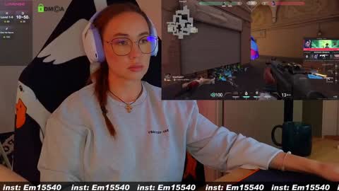 Emili online show from January 2025 01:04:01 PM