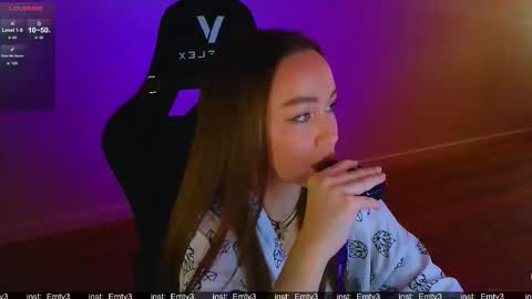 Emili online show from March 2026 11:46:02 AM