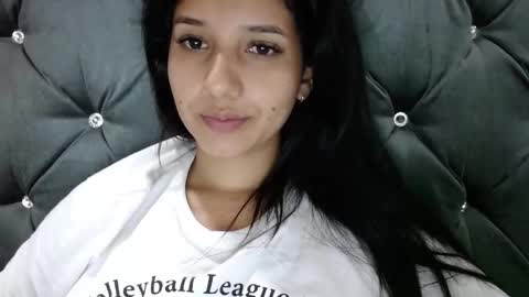 Snapshot of emili_riders chatting on December 2024 06:32:01 AM emili riders online show from December 2024 06:32:01 AM