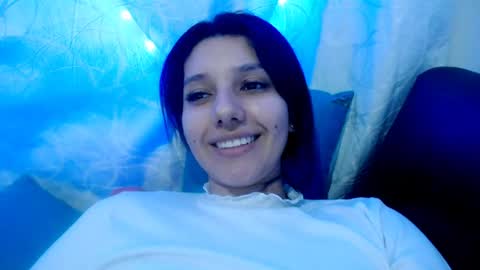 Snapshot of emili_riders chatting on January 2025 02:03:02 PM emili riders online show from January 2025 02:03:02 PM