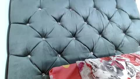 Snapshot of emili_riders chatting on February 2025 08:44:01 AM emili riders online show from February 2025 08:44:01 AM