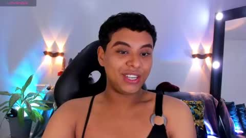 Snapshot of emili_roux chatting on June 2026 11:14:02 AM Emili roux online show from June 2026 11:14:02 AM
