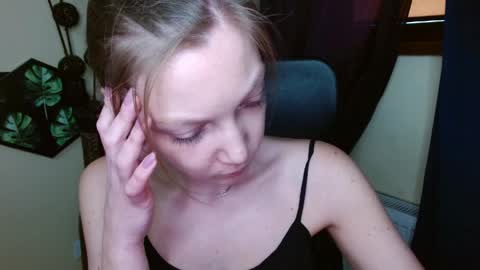 Emilly online show from March 2026 09:10:02 AM