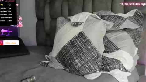 Emily online show from February 2026 10:42:01 AM