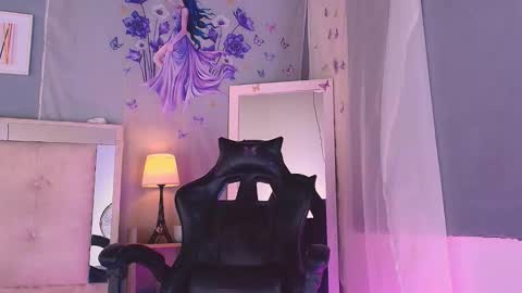 emily_castillo1_ online show from March 2026 08:19:01 AM