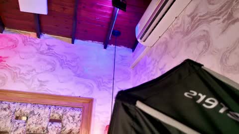 emily_dempsey online show from April 2026 07:11:02 PM